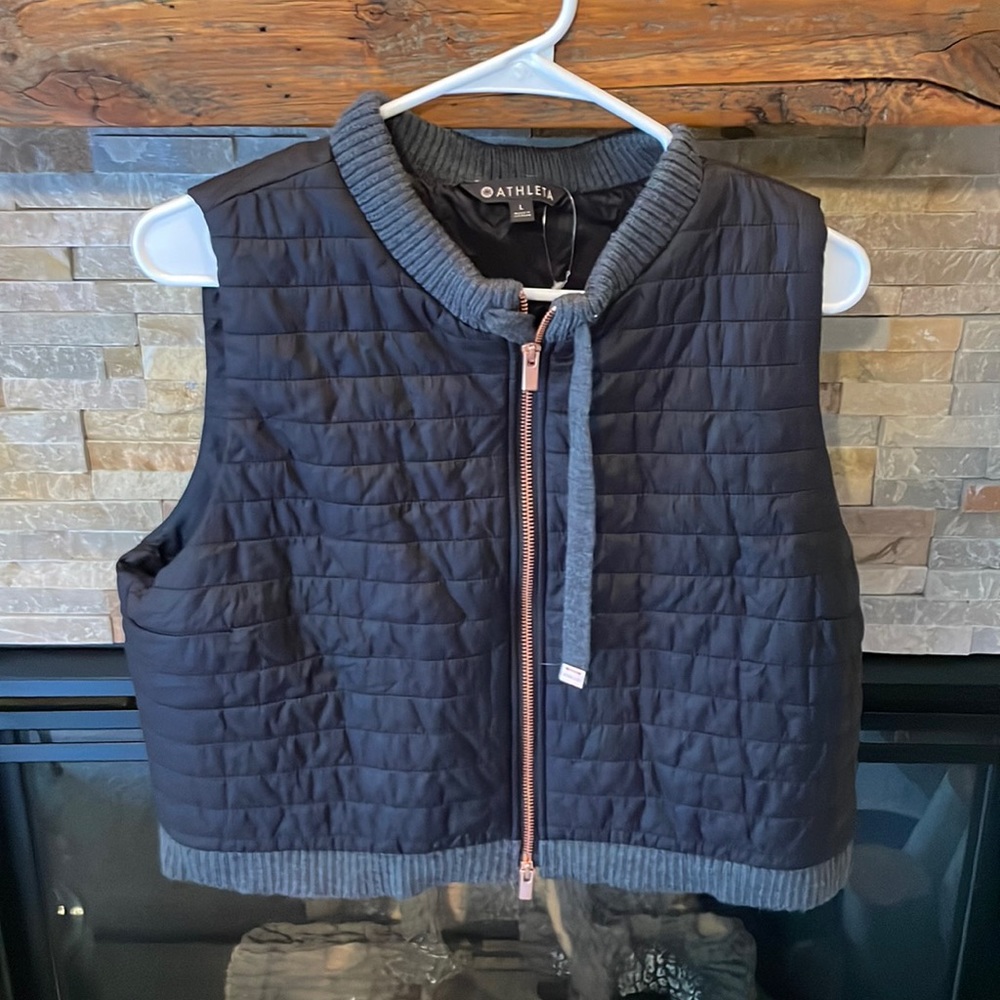 Athleta cropped vest